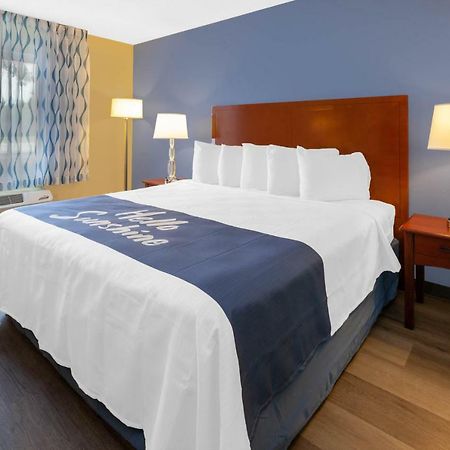 Days Inn By Wyndham Milan Sandusky South Exterior foto