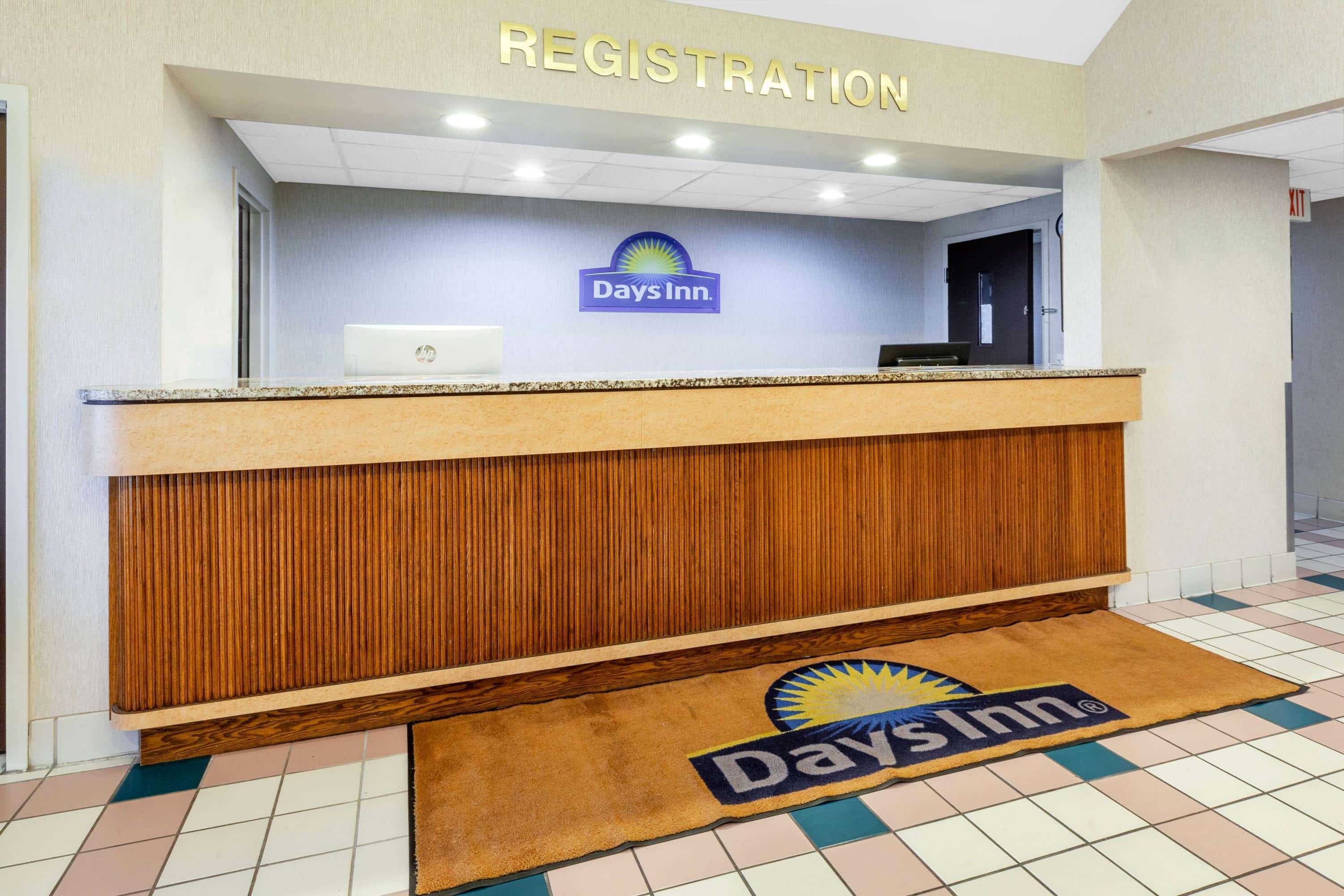 Days Inn By Wyndham Milan Sandusky South Exterior foto